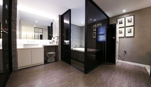 Room (SUITE TWIN (75 inches Netflix availab)