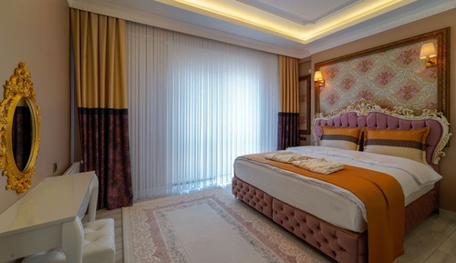 Premium Suite
