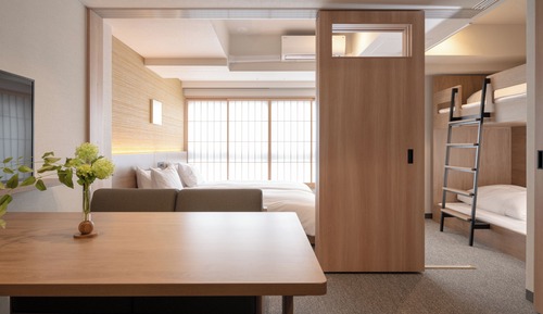 One-Bedroom Family Apartment(No shoes allowed)