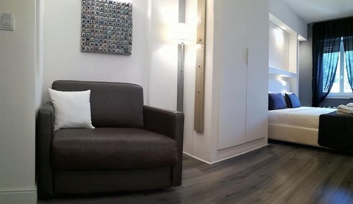 Junior Studio Suite