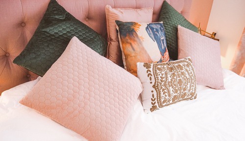 Room (ALMA's Einzelzimmer)