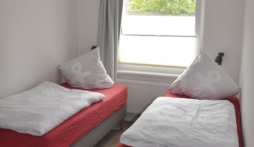 Apartment, 1 Queen Bed with Sofa bed, Patio, Garden View