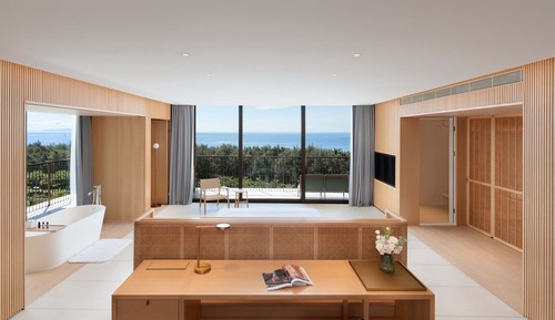Premier Studio Suite, 1 Queen Bed, Balcony, Ocean View