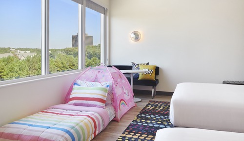 Room, 2 Queen Beds, City View (Mobility Accessible, Roll-In Shower)