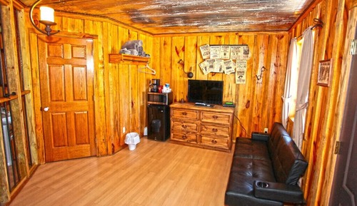 Classic Cabin