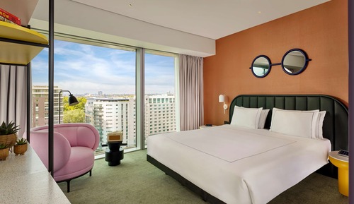 Room, 1 King Bed (Art - Skyline View)