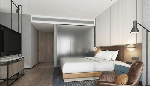 Deluxe Suite, 1 Bedroom, Balcony, Lake View
