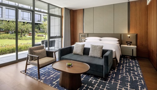 Club Suite, 1 Bedroom, Garden View