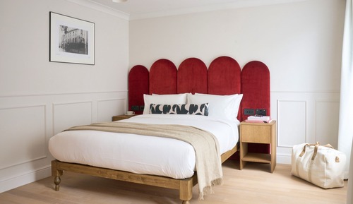 Deluxe Super King Room