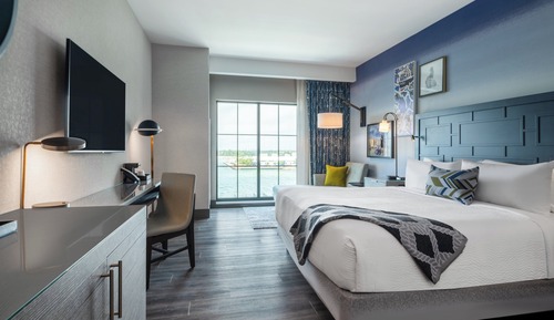 Standard Room, 1 King Bed