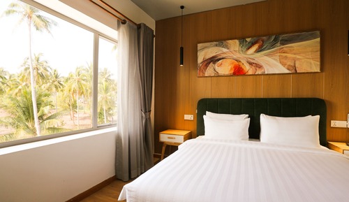 Premier Double Balcony