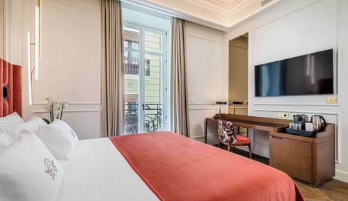 Deluxe Room, Balcony