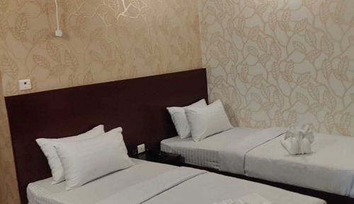 Deluxe Quadruple Room, 1 Bedroom, Smoking, Marina View