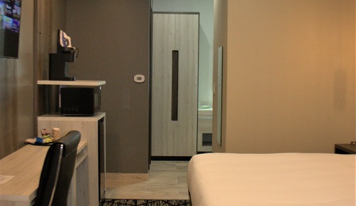 Standard Room, 1 King Bed, Non Smoking