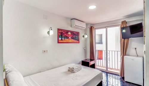 Basic Room, 1 Twin Bed, Balcony, City View