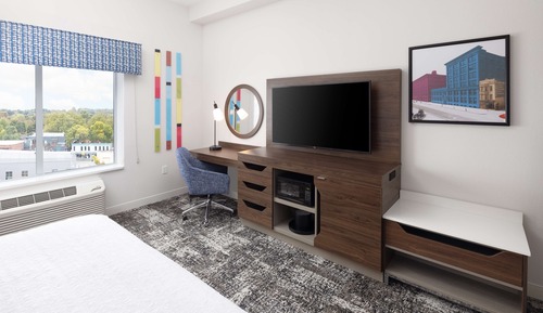 Room, 2 Queen Beds, Refrigerator & Microwave