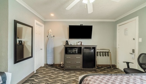 Room, 2 Queen Beds, Accessible Bathtub, Non Smoking