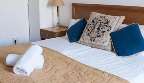 Standard Double Room, Shared Bathroom