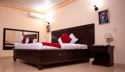 Classic Studio Suite, 1 King Bed