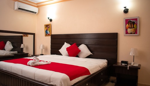 Classic Single Room