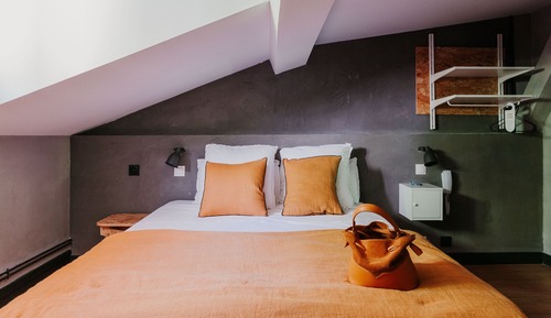 Economy Double Room, 1 Queen Bed, Non Smoking (Attic)