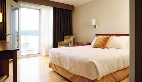 Classic Room, 1 Queen Bed, Bay View