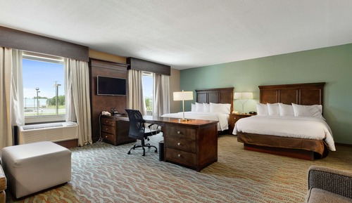 Studio, 2 Queen Beds, Refrigerator & Microwave (Wetbar)