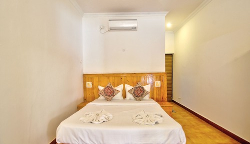 Deluxe Room with Pool View