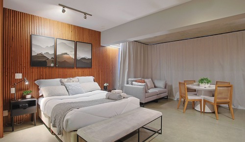 Deluxe Apartment
