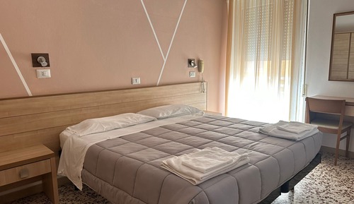 Classic Double or Twin Room, Air conditioning