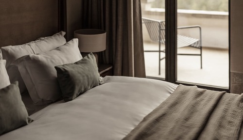 Superior Room, Mountain View