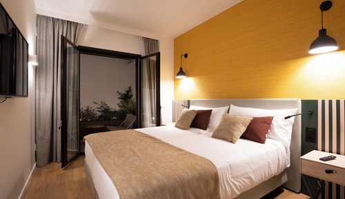 City Apartment, 1 Bedroom, Terrace, Courtyard View