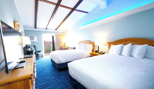 Dunes Two Queen Beds