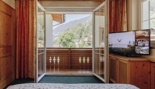 Superior Suite, Balcony, Mountain View