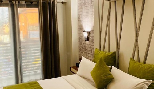 Classic Room, Balcony, City View