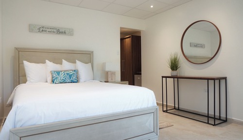 Standard Room, 1 Queen Bed