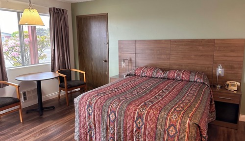 Deluxe Room, 1 Queen Bed