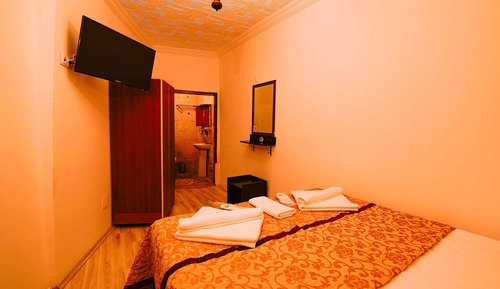 Standard Double Room, 1 Queen Bed, Courtyard View, Ground Floor