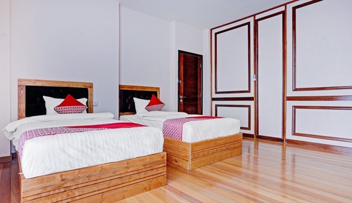 Traditional Suite