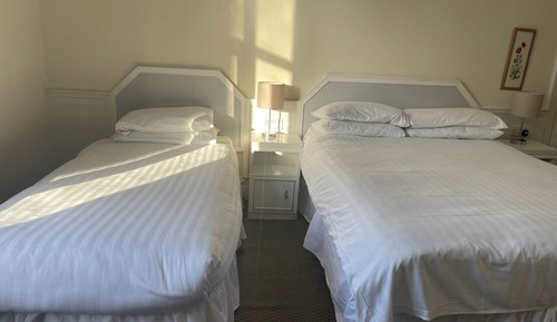 Superior Twin Room, Ensuite