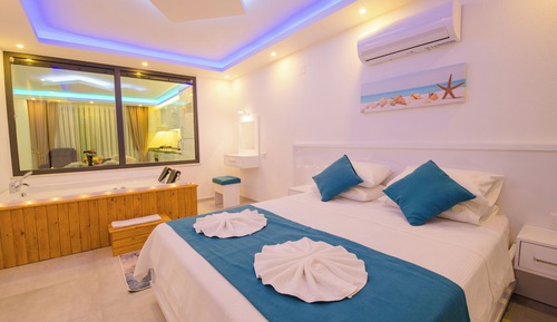 Luxury Apartment, 1 Bedroom, Sea View, Sea Facing