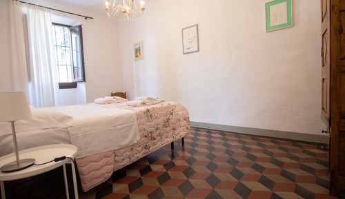 Traditional Apartment, 3 Bedrooms, Hill View