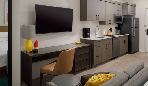 Studio Suite, 1 King Bed, Balcony