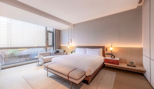 Premium Suite, 1 King Bed