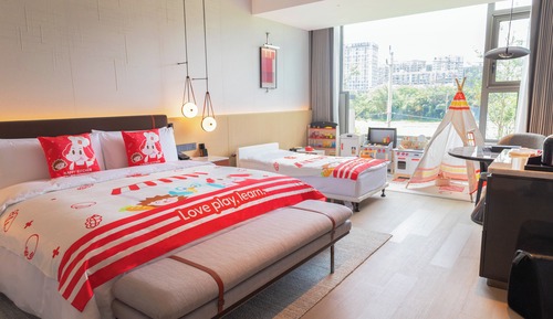 Family Room, 1 King Bed