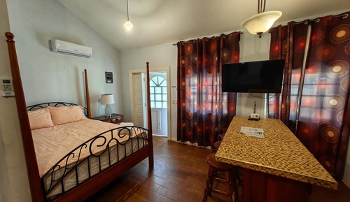 Family Cabin, Multiple Beds