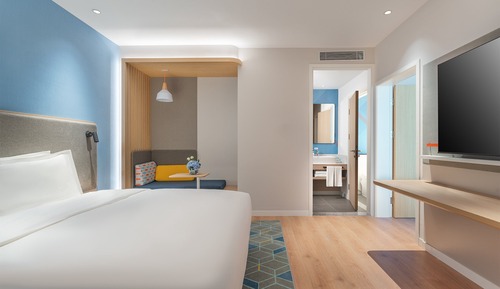 Suite, 1 King Bed