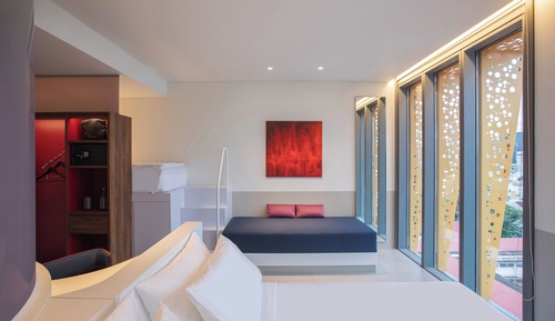 Wink Luxe Cityview