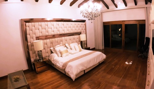 Elite Villa, Multiple Bedrooms, Pool View