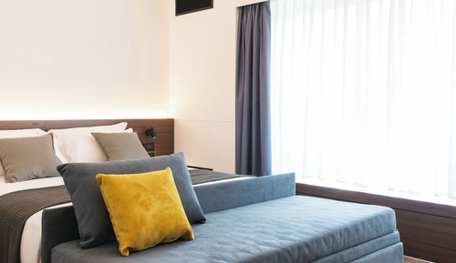 Standard/Quadruple Apartment